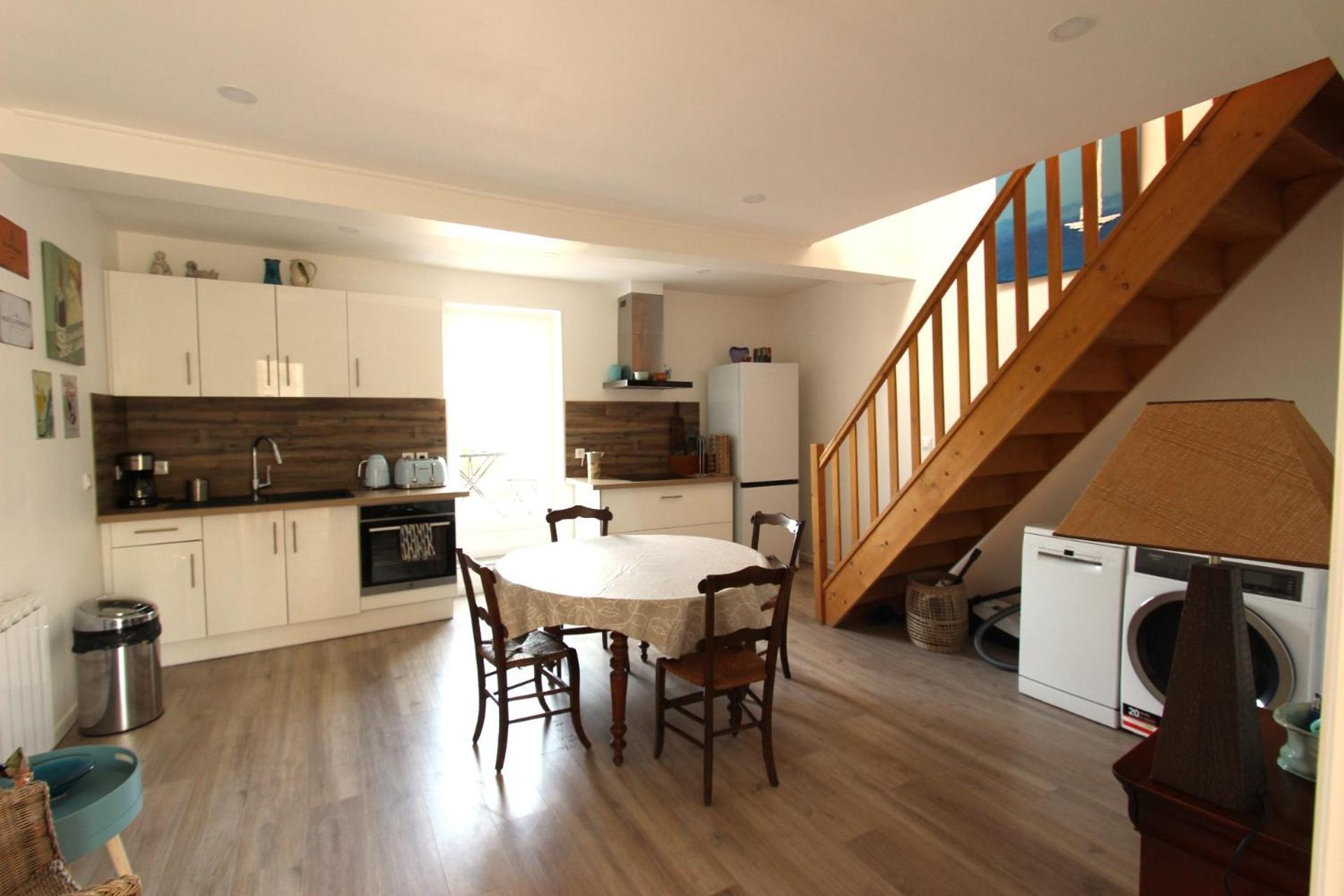 Appartement Joli Avec Balcon Au Coeur De